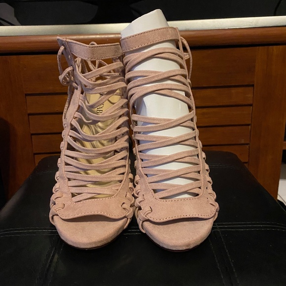 Shoes - Picture 2 of 3